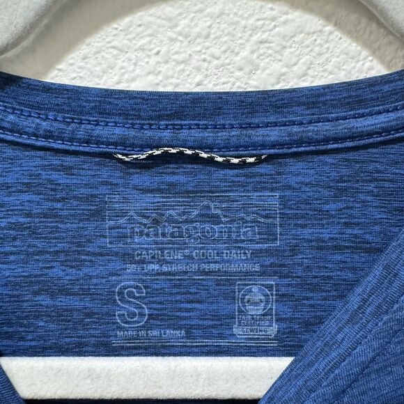 Patagonia Capilene Cool Daily Shirt Baselayer Sz S Men Blue Hiking Trail - Picture 3 of 5
